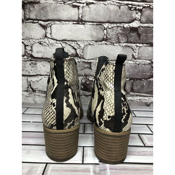 Dr. Scholl’s Chelsea Snake Python Black Ivory Heel Booties Women’s Sz 8M US/38EU - Picture 6 of 16
